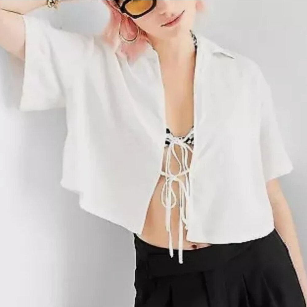 Alani Noelle Linen Blend Tie front short sleeve top NWT Size SMALL oversized